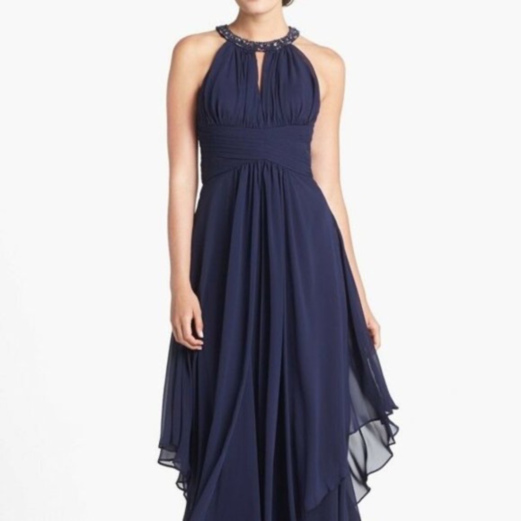 Eliza J Sleeveles Halter Neck Keyhole Fit & Flare Chiffon Gown. Size 8 Navy Blue